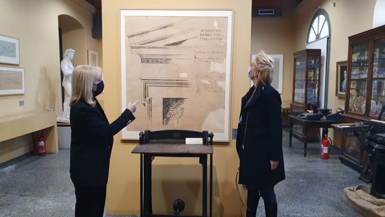 MP katerina Monogiou: Επίσκεψη της Κατερίνας Μονογυιού στο Βιομηχανικό Μουσείο Ερμούπολης