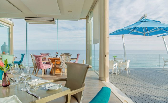 Easing Lockdown Restrictions: Ανακοινώνεται άρση μέτρων σε κλειστούς κινηματογράφους, παιδότοπους, εσωτερικούς υπαίθριους χώρους εστίασης, λιανεμπόριο