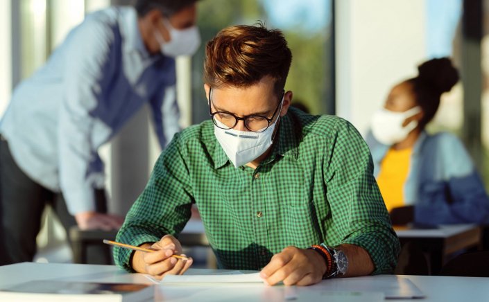 Panhellenic Exams 2021: Θέματα & Απαντήσεις σε Κοινωνιολογία, Χημεία & Πληροφορική