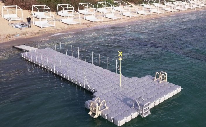 Δύο πλωτές εξέδρες εγκρίθηκαν για την Μύκονο και αφορούν στις περιοχές Καλαμοπόδι και Άγιο Ιωάννη