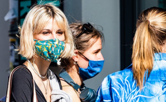 Delta variant of Covid-19: Χρήση μάσκας και μέτρα προστασίας και από τους εμβολιασμένους, λόγω του στελέχους “Δέλτα”, συστήνει ο ΠΟΥ