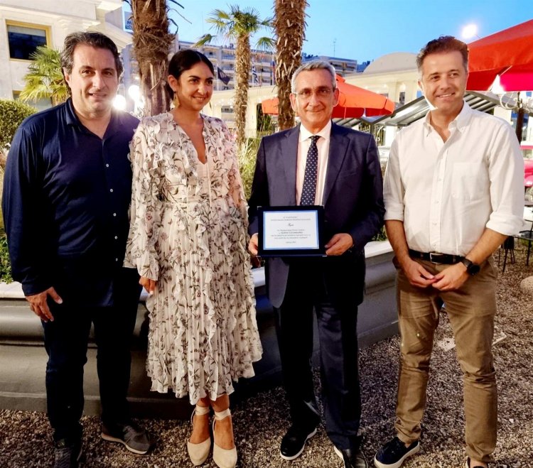 Aegean Islands: Για τη συμβολή του στη ανάπτυξη του εσωτερικού τουρισμού από την Μακεδονία, τιμήθηκε ο Περιφερειάρχης από τους τουριστικούς πράκτορες της Β. Ελλάδος