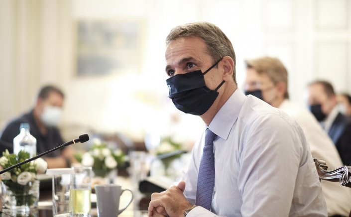 PM Mitsotakis: Στο Συντονιστικό Κέντρο Επιχειρήσεων, στο Χαλάνδρι, ο πρωθυπουργός