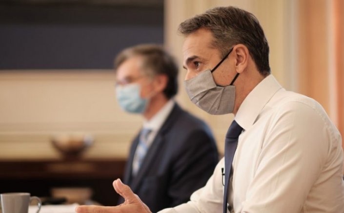 Coronavirus disease: «Καμπανάκι» Τσιόδρα για Νότιο Αιγαίο, Αττική και Κρήτη αυξητική τάση κρουσμάτων – Χώροι διασκέδασης και συναθροίσεις οι αιτίες