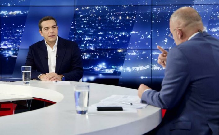SYRIZA Leader Tsipras: Η κλεψύδρα γυρίζει – δεν αποκλείω πρόωρες εκλογές