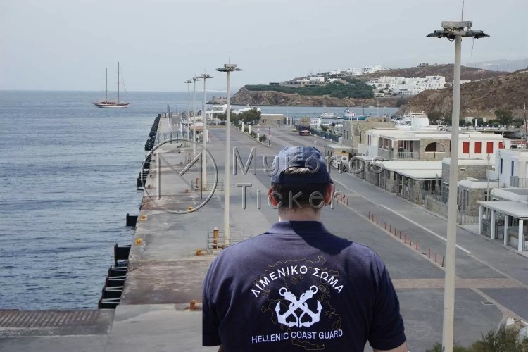 Mykonos Coast Guard: Συλλήψεις για παράνομη είσοδο στην χώρα και παράνομη απασχόληση αλλοδαπού