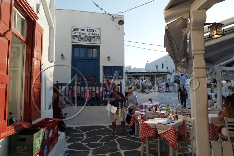 Mykonos Coast Guard: Παρουσιάστηκε αυτοβούλως στο Λιμεναρχείο και συνελήφθη ο πρόεδρος της ΔΕΥΑ Μυκόνου