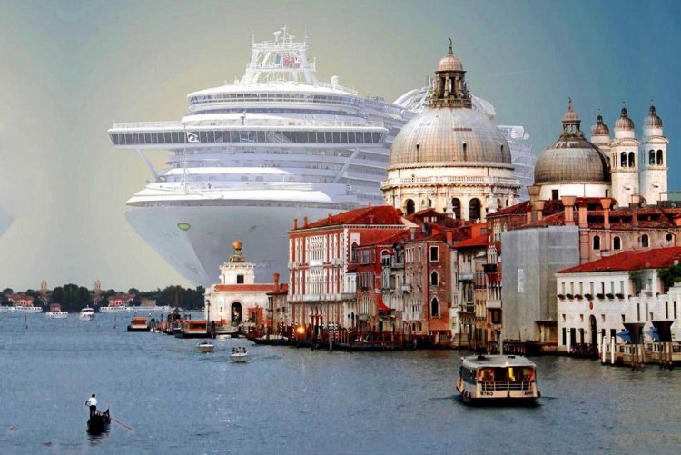 Cruise: Κρουαζιερόπλοια Τέλος, από το ιστορικό κέντρο της Βενετίας!! Προειδοποίηση από την UNESCO!!