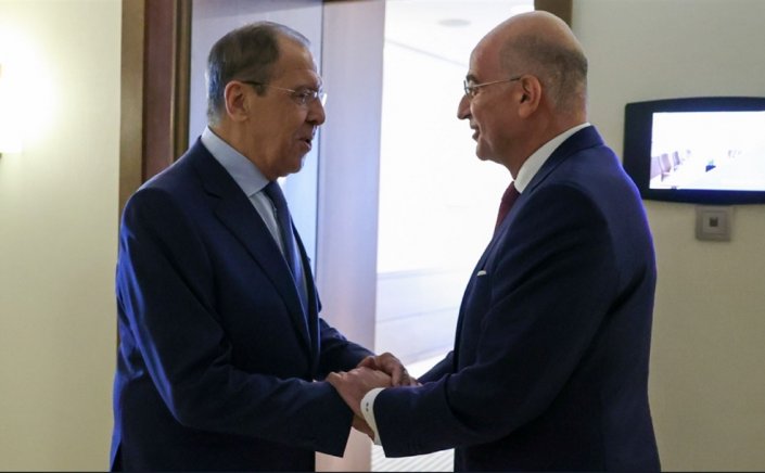 Fires in Greece: Επικοινωνία Δένδια-Λαβρόφ για την αποστολή ενός ακόμη Beriev BE-200