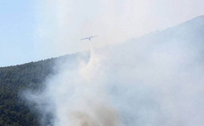 Wildfires: Φωτιά στα Βίλια!! Ανεξέλεγκτη η κατάσταση, τρία πύρινα μέτωπα – Απειλούνται δέκα οικισμοί στη Μάνδρα!!