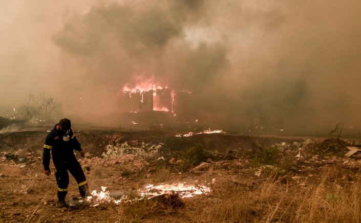 Punishments for Arson: Φυλακή και τσουχτερά πρόστιμα ακόμη και σε όσους διαπράττουν εμπρησμό εξ αμελείας