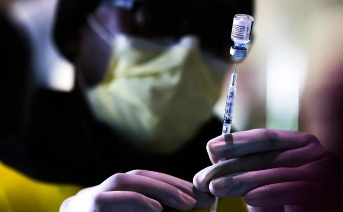 Vaccination: Μείωση μισθού από 160€ το μήνα για Ανεμβολίαστους σε Δημόσιο & Ιδιωτικό τομέα