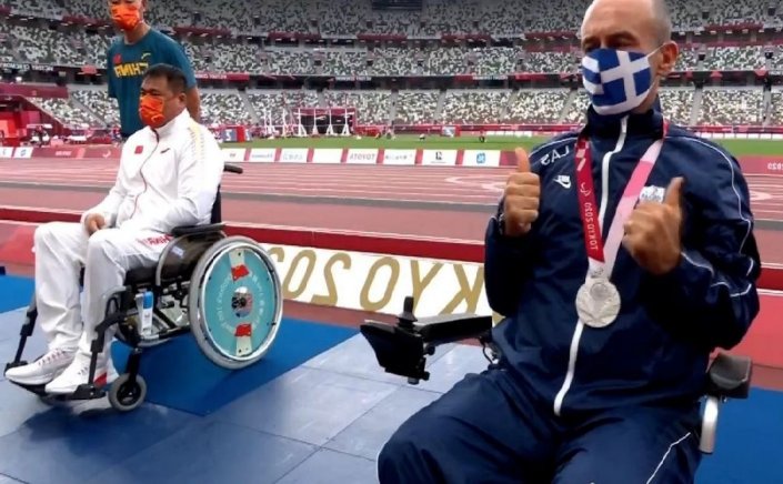 Tokyo 2020 Paralympics: Συγκίνηση για τον Θανάση Κωνσταντινίδη, η απονομή του ασημένιου μεταλλίου!!