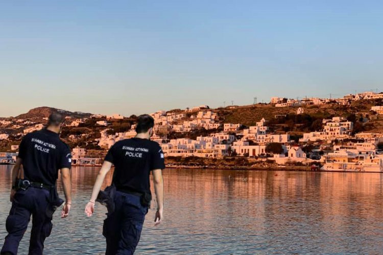 Mykonos arrests: Συλλήψεις πέντε [5] ατόμων για Ναρκωτικά και Κατάληψη Αιγιαλού με εκμετάλλευση - ενοικίαση χωρίς άδεια