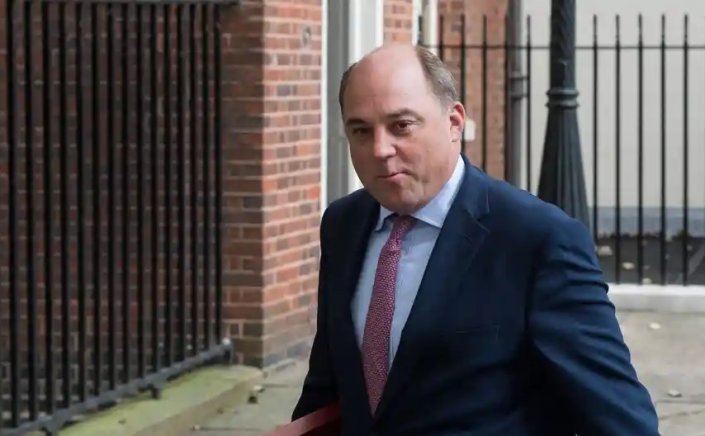 Aukus row: Ακυρώθηκε η συνάντηση των υπουργών Άμυνας Γαλλίας και Βρετανίας