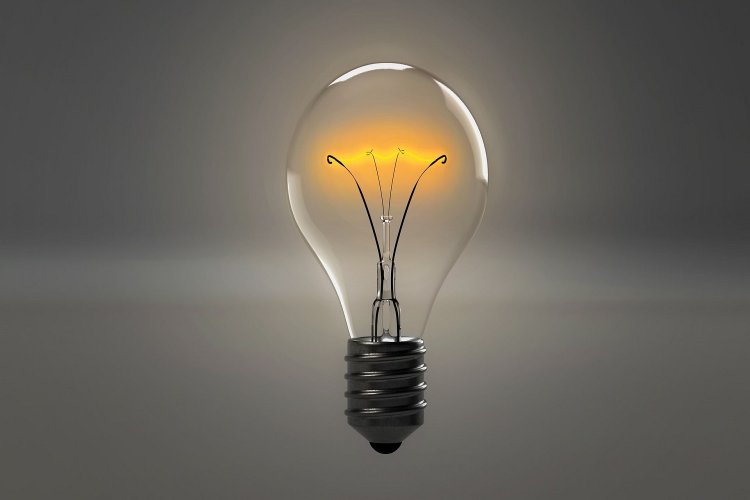 Light bulb: Αλλάζουν όλα στις ετικέτες για την ενεργειακή κατανάλωση των Λαμπτήρων