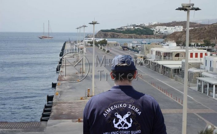 Mykonos arrests: Σύλληψη οδηγού στο νέο λιμένα Μυκόνου, στερούμενου άδεια ικανότητας