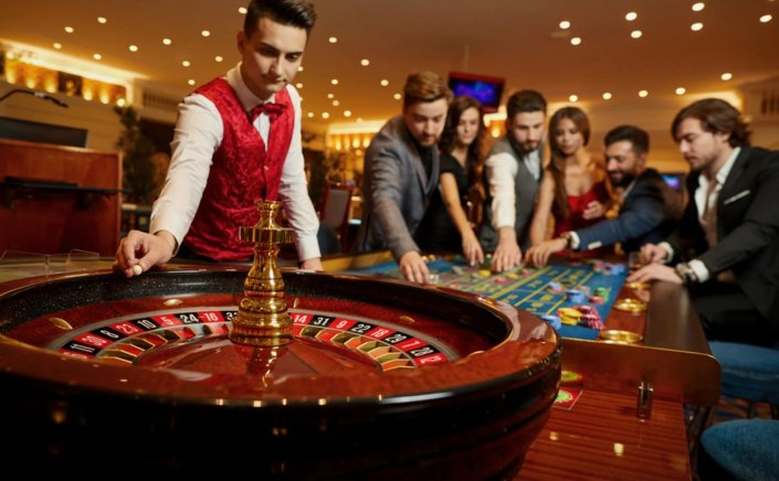 Casino: Εξονυχιστικοί έλεγχοι στα υπερχρεωμένα καζίνο από την Επιτροπή Ελέγχου Παιγνίων!! Πιθανή μεταφορά σε Μύκονο ή Σαντορίνη του Καζίνο της Σύρου!!
