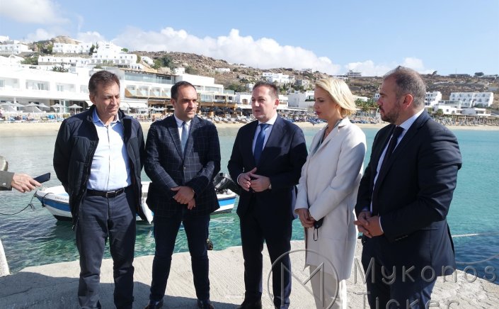 Mayor of Mykonos: Επιλύονται άμεσα και παίρνουν οριστικά το δρόμο τους τα χρόνια προβλήματα στην ύδρευση και την αποχέτευση που ταλάνιζαν την καθημερινότητά μας [εικόνες + videos]