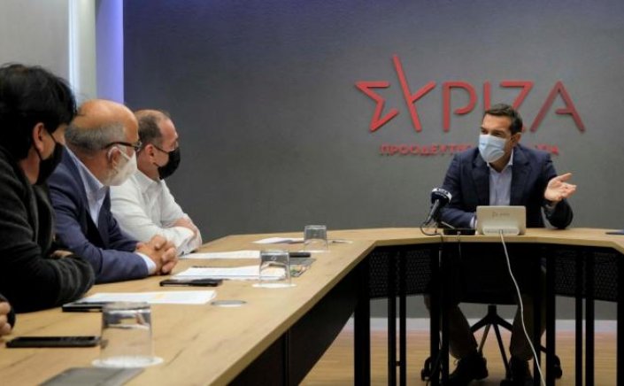 SYRIZA Alexis Tsipras: Η κυβέρνηση διαλύει τον κοινωνικό ρόλο των λαϊκών αγορών και τις μετατρέπει σε σούπερ μάρκετ