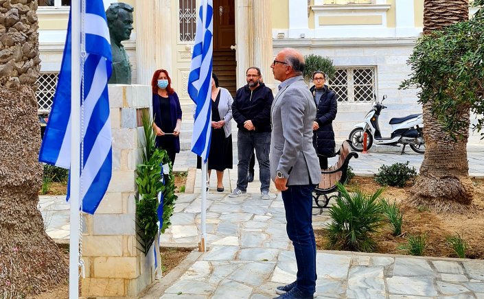 Polytechnic Uprising Anniversary: Μήνυμα του Αντιπεριφερειάρχη Κυκλάδων Γιώργου Λεονταρίτη  για την Επέτειο του Πολυτεχνείου