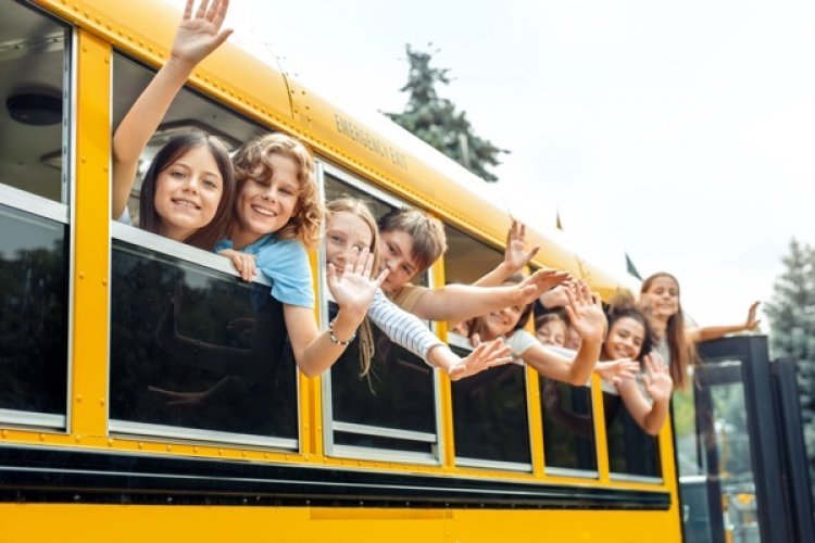 School Trips: Κανονικά φέτος οι πενταήμερες εκδρομές της Γ’ Λυκείου αλλά και όλες οι σχολικές εκδρομές - Τα μέτρα