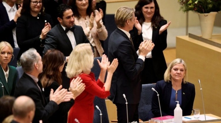 Sweden's PM /  Η πρωθυπουργός της Σουηδίας παραιτήθηκε λίγες ώρες μετά την εκλογή της