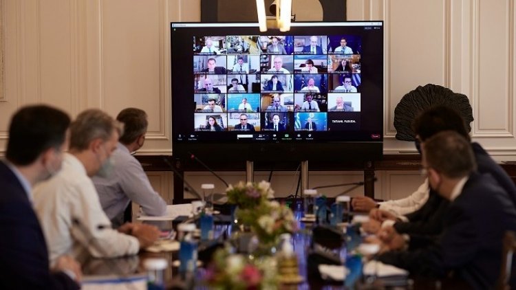 PM Mitsotakis - Cabinet meeting: Συνεδριάζει μέσω τηλεδιάσκεψης, την Τρίτη στις 11:00 υπό τον πρωθυπουργό, το υπουργικό Συμβούλιο
