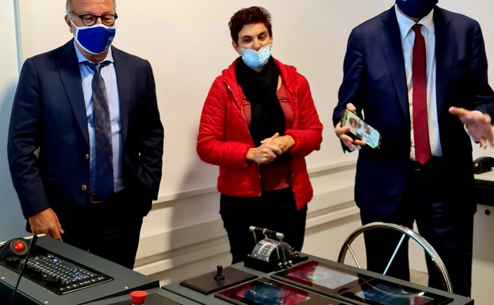 Aegean Islands - Λεονταρίτης: Στηρίζουμε έμπρακτα τη ναυτική εκπαίδευση και συγκεκριμένα την αναβάθμιση της Ακαδημίας Εμπορικού Ναυτικού Σύρου