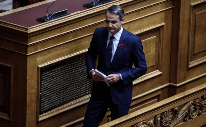 PM Mitsotakis: Το ίδιο διασωληνωμένος εντός ΜΕΘ, το ίδιο και διασωληνωμένος εκτός; Το μέγα λάθος του πρωθυπουργού!!