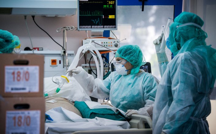 Καταγγελία ΠΟΕΔΗΝ: Εξασφάλισαν ΜΕΘ για τον ανεμβολίαστο Μητροπολίτη!! Άφησαν στην αναμονή 50χρονο εμβολιασμένο, με υποκείμενα νοσήματα!!