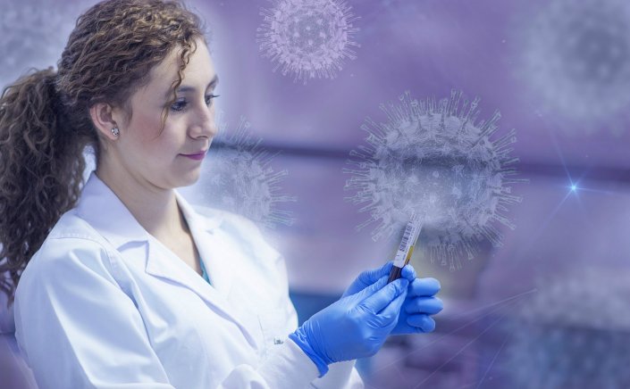 Covid Vaccination: Τι ισχύει για τον εμβολιασμό κάποιου που έχει έρθει σε επαφή με κρούσμα, λόγω της Μετάλλαξης Όμικρον