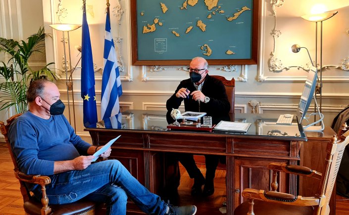 Aegean islands / Συνάντηση Λεονταρίτη -  Βεντούρη: Συζήτηση για το ΧΥΤΑ  και τον επαρχιακό δρόμο των Πράσων Κιμώλου