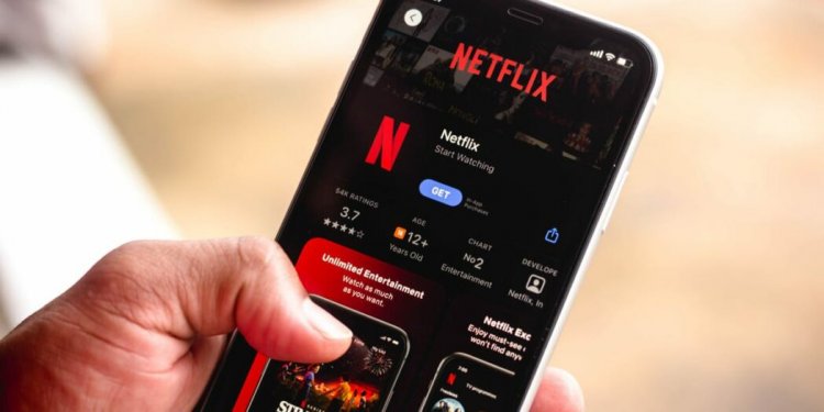 Netflix is raising prices : Το Netflix αύξησε και πάλι τις τιμές του στο εξωτερικό- Έρχεται η σειρά μας;