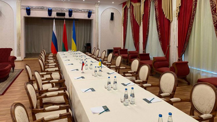 Ukraine-Russia talks at Belarus: Έφτασε στην Λευκορωσία η ομάδα των Ουκρανών διαπραγματευτών