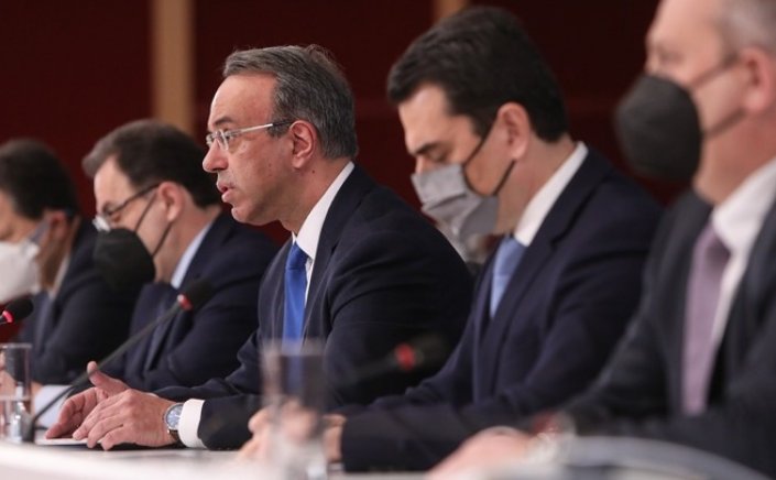 State aid  / households - businesses:  Έκτακτη ενίσχυση 200 ευρώ σε ευάλωτα νοικοκυριά - Επιδότηση 22 λεπτά το λίτρο για βενζίνη - Μείωση 15 λεπτά το λίτρο στο πετρέλαιο