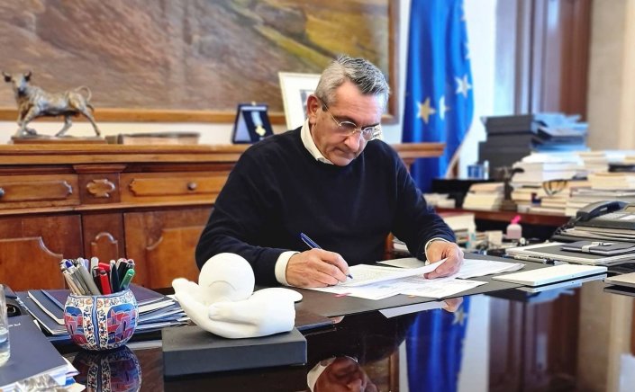 Aegean Islands: Ξεκινούν άμεσα τα έργα την τριετή συντήρηση του επαρχιακού οδικού δικτύου Κύθνου και Κέας, ύψους 2,00 εκατ. ευρώ