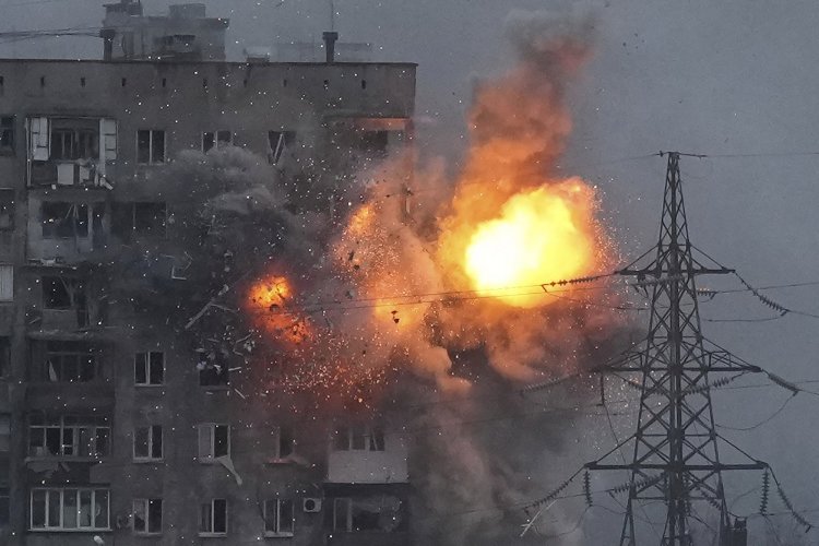 Russian invasion of Ukraine: Αναφορές για πυραυλική επίθεση στο Λβιβ με αναφορές για 9 νεκρούς και 57 τραυματίες - Ήχησαν σειρήνες στο Κίεβο για αεροπορική επιδρομή