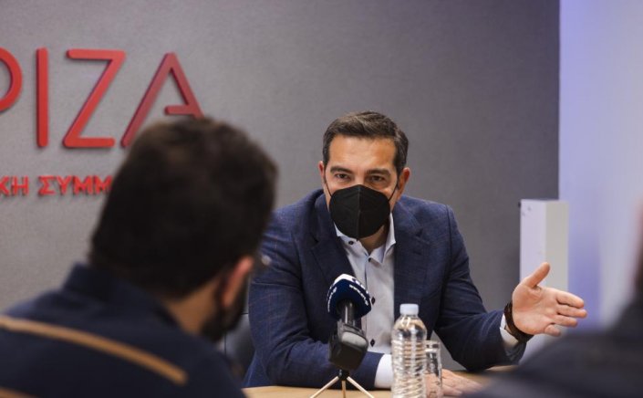SYRIZA Alexis Tsipras: Η κυβέρνηση, αφού διέλυσε τις εργασιακές σχέσεις, τώρα ρίχνει την ευθύνη της ανεργίας στους ανέργους