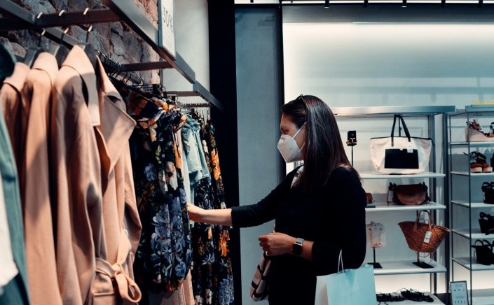 Discounts on shopping: Τρίτη 3 Μαΐου ξεκινούν οι ενδιάμεσες εκπτώσεις!! Ποια Κυριακή θα είναι ανοικτά τα καταστήματα!!