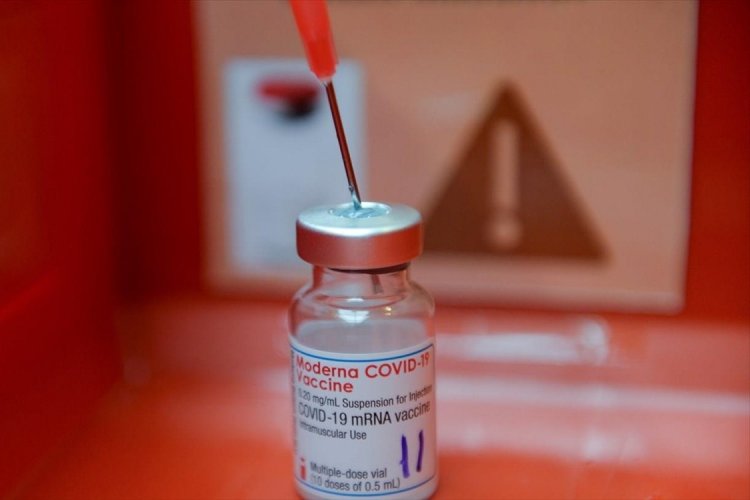Covid Vaccination - Moderna: Ανακαλεί πάνω από 750.000 δόσεις εμβολίων κατά του κορωνοϊού