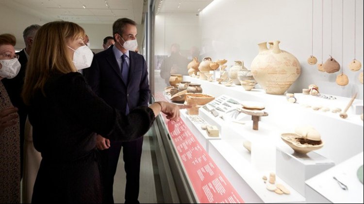 PM Mitsotakis: Επίσκεψη Κυρ. Μητσοτάκη στο νέο αρχαιολογικό μουσείο Χανίων