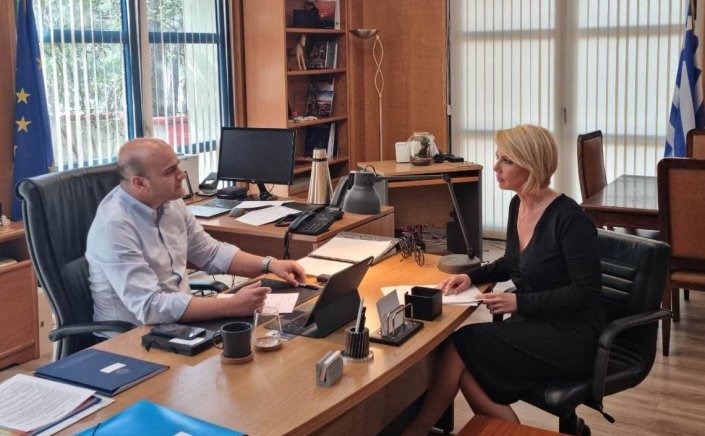 Mykonos: Με συμβολή της Κατερίνας Μονογυιού ετεροχρονίζεται για το 2023 η έναρξη λειτουργίας της «Περιοχής Ελεγχόμενης Πρόσβασης» με χρέωση στο Αεροδρόμιο Μυκόνου