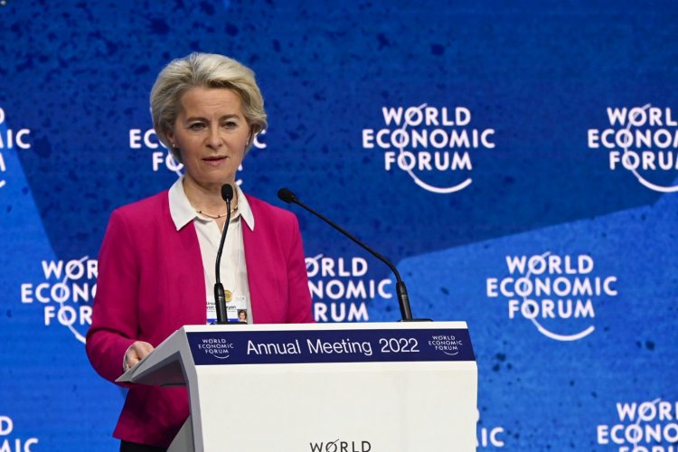 WEF 2022 in Davos - Ursula von der Leyen: Σύντομα σε λειτουργία νέοι τερματικοί σταθμοί LNG σε Ελλάδα, Κύπρο και Πολωνία