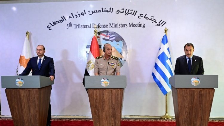 5th trilateral meeting: Τριμερής συνάντηση υπ. Άμυνας Ελλάδας, Κύπρου, Αιγύπτου: Κοινή βούληση για την ενίσχυση της ασφάλειας και της σταθερότητας στην Αν. Μεσόγειο