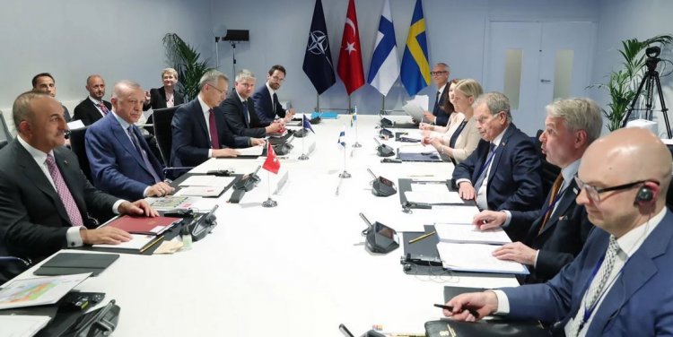 NATO summit in Madrid: Αίρει το βέτο η Τουρκία για την ένταξη Σουηδίας και Φινλανδίας - Πώς επετεύχθη συμβιβασμός στη Μαδρίτη