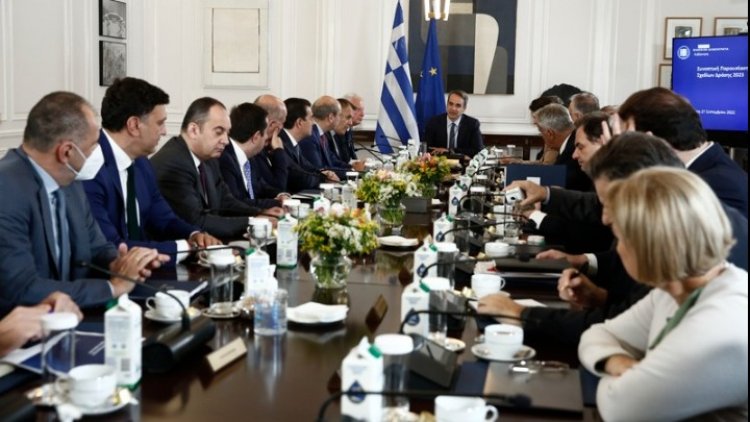 PM Mitsotakis -  Cabinet meeting: Απέναντί τους δεν έχουν μόνο την Ελλάδα, έχουν ολόκληρη την Ευρώπη, αλλά και τους συμμάχους μας στο ΝΑΤΟ