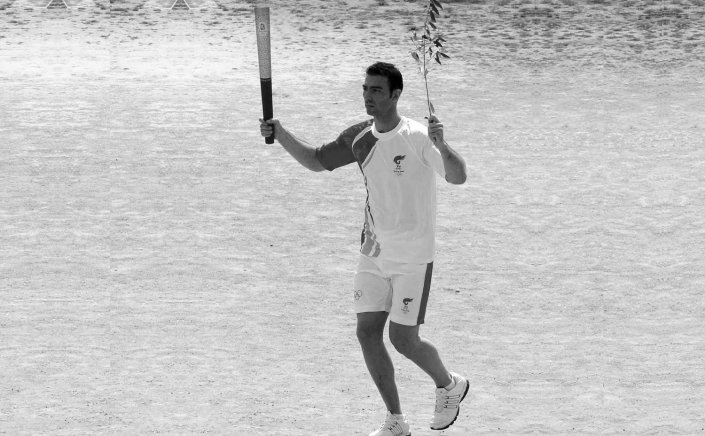 Η Ελλάδα δεν αντέχει να χάνει Αλέξανδρους… Να γκρεμίσουμε τα τείχη να περάσει ο Αλέξανδρος Νικολαΐδης στεφανωμένος!!