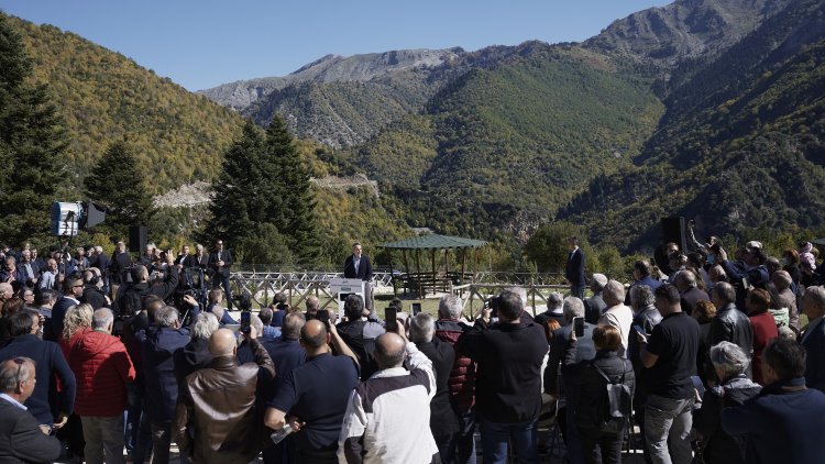 PM Mitsotakis: Για την κυβέρνηση της ΝΔ δεν υπάρχει ξεχασμένη γωνιά της Ελλάδας - Νέο αναπτυξιακό εργαλείο με χρηματοδοτικούς πόρους για δήμους της περιοχής