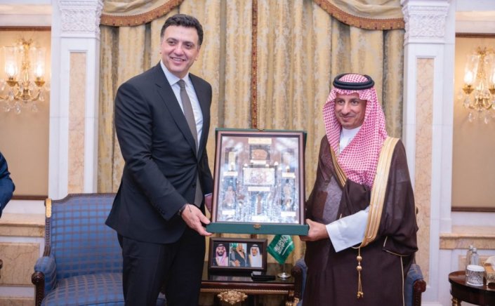 WTTC's Global Summit: Επέκταση των πτήσεων προς Ελλάδα συμφώνησε ο Κικίλιας με τον υπουργό Τουρισμού της Σαουδικής Αραβίας